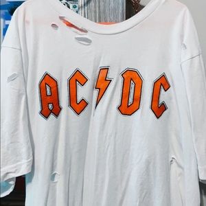 Cute ACDC Band Tee!!
